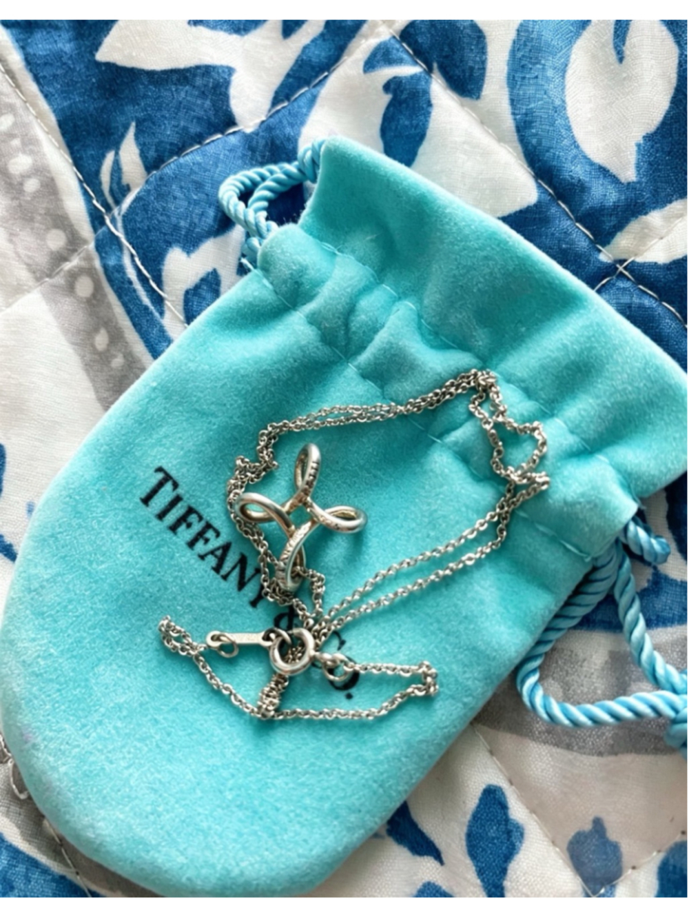 Tiffany & Co. Small Infinity Cross Necklace Sterling Silver Pendant - Picture 3 of 3